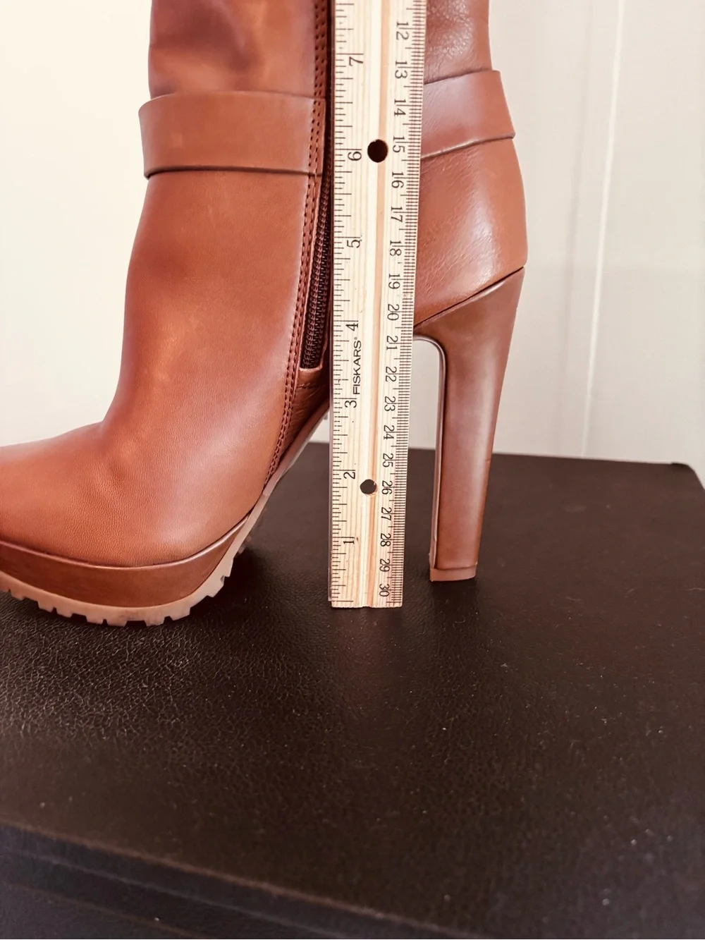 Gianni Bini Fayette O-Ring Buckle Leather Boots Cognac EUC Size 7